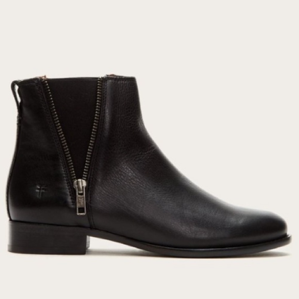 Frye Carly Black Zip Boots size 7.5